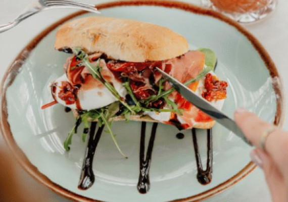 Pavarotti De Bogaartjes Horeca Crowdfunding Mall of The Netherlands 10.jpg