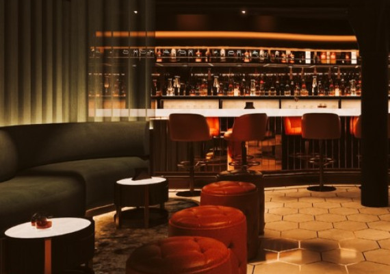 MeWe Amsterdam 1.jpg